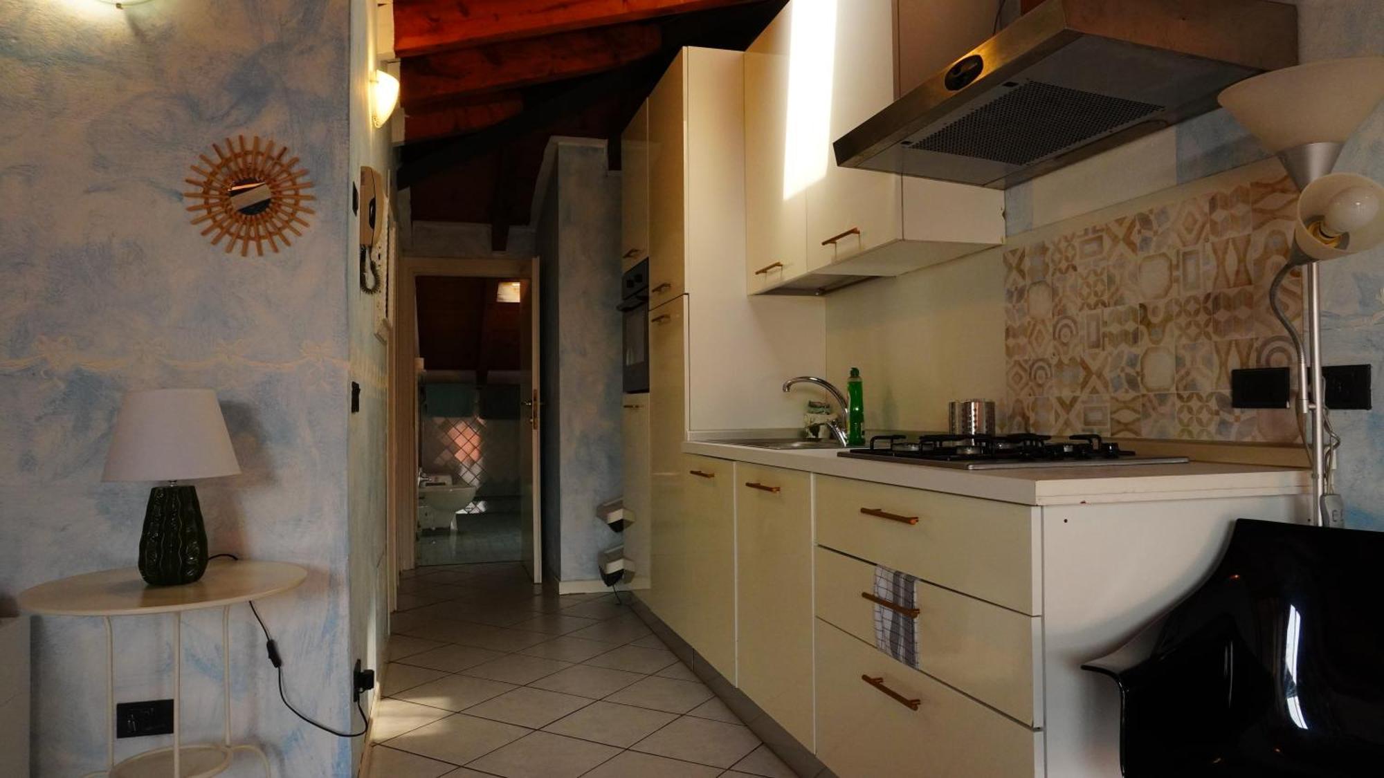 Appartamenti Villa Lina Дезенцано-дель-Гарда Экстерьер фото